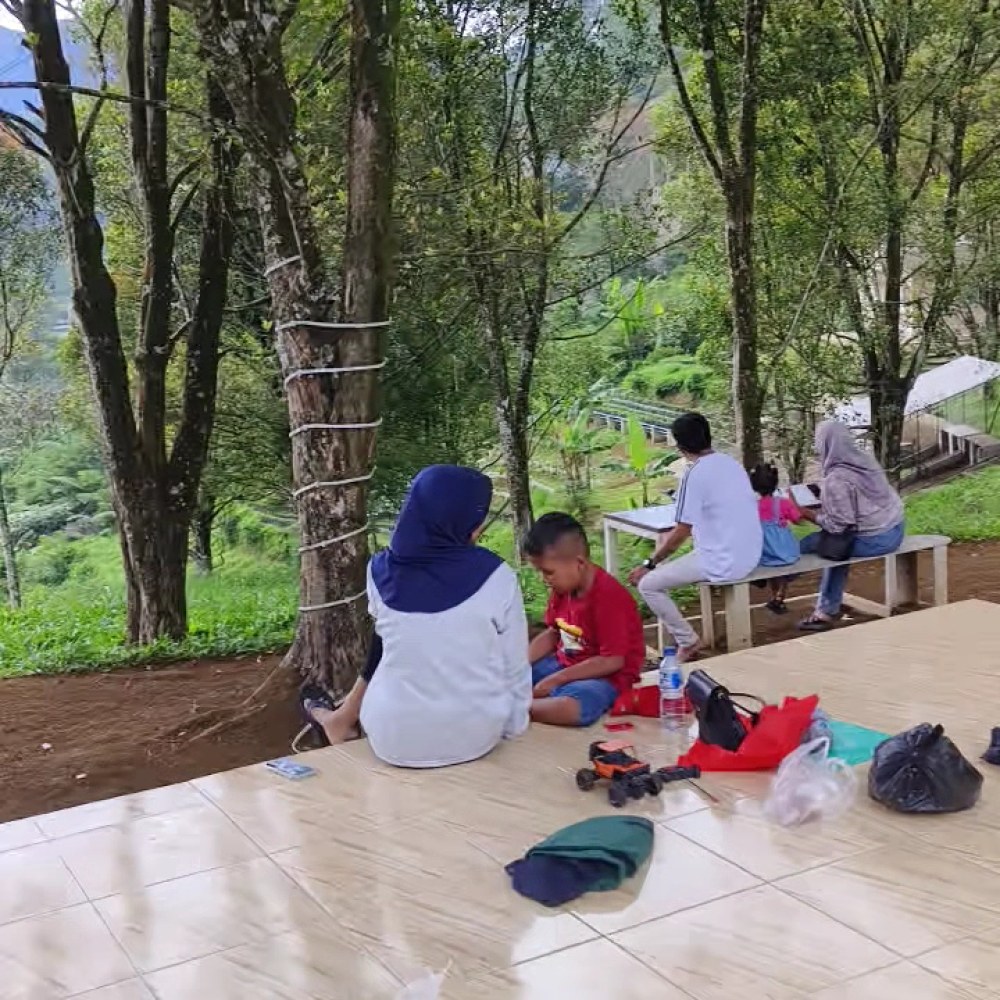 Bukit Cengkeh Puncak 2