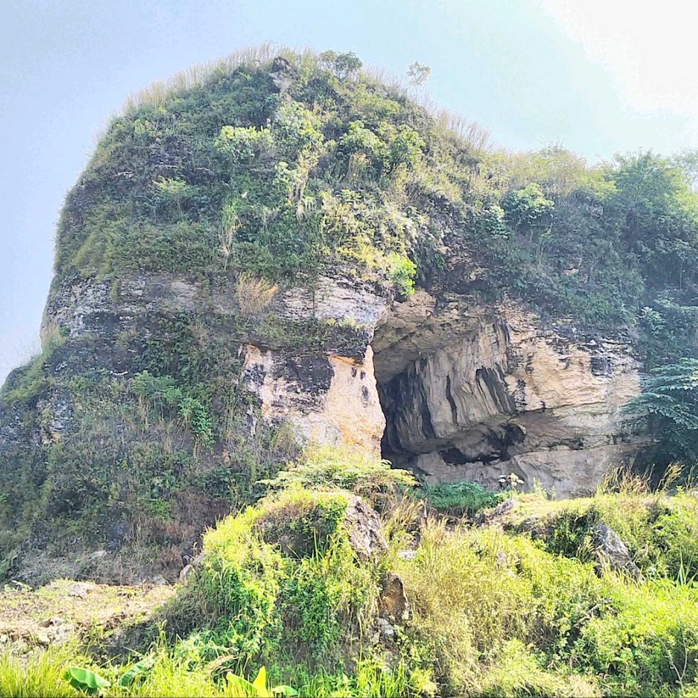 Gua Stone