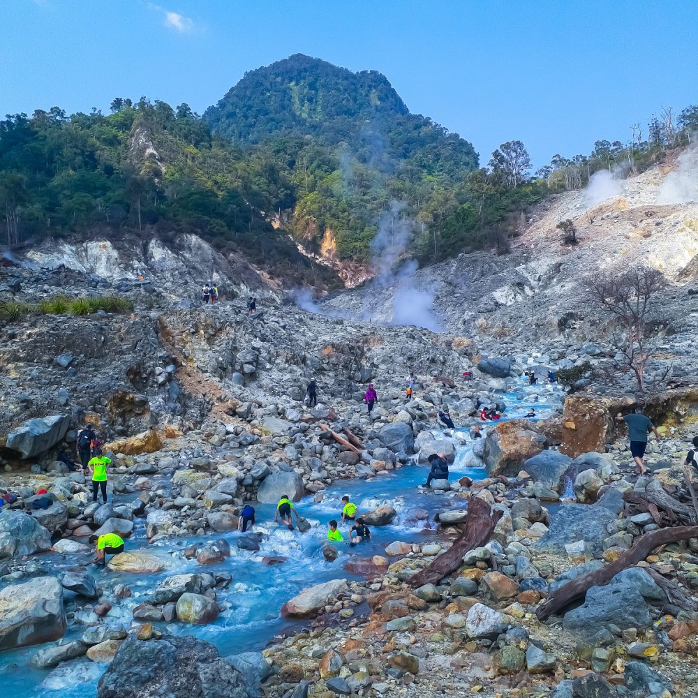 Kawah Ratu Jalur Pasir Reungit
