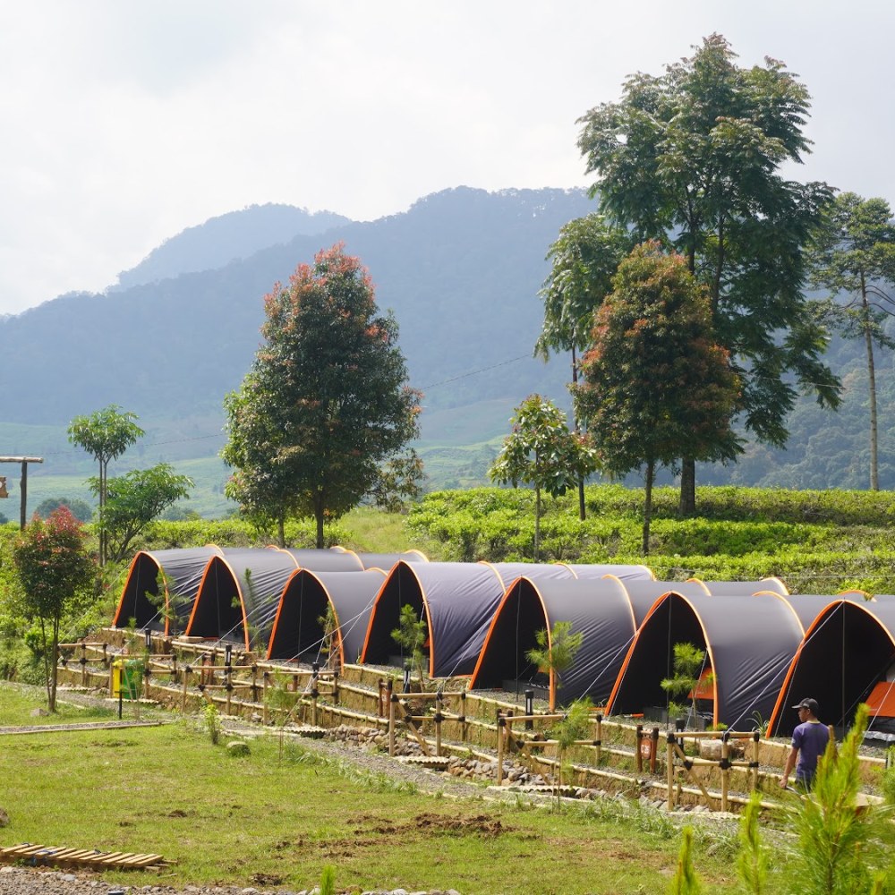THÉ CILIWUNG ADVENTURE CAMP (Glamping Dan Camping)
