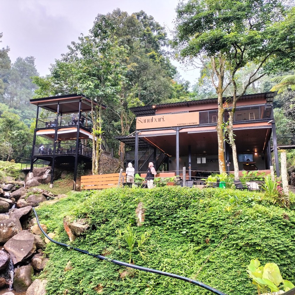 The Batulayang Glamping Ground - Curug Kembar