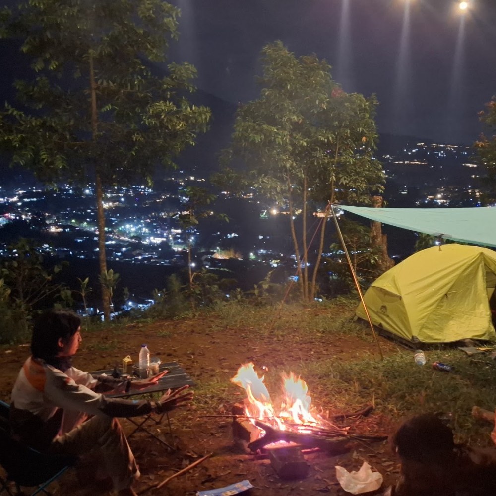 Bukit Pasir Angin Campsite