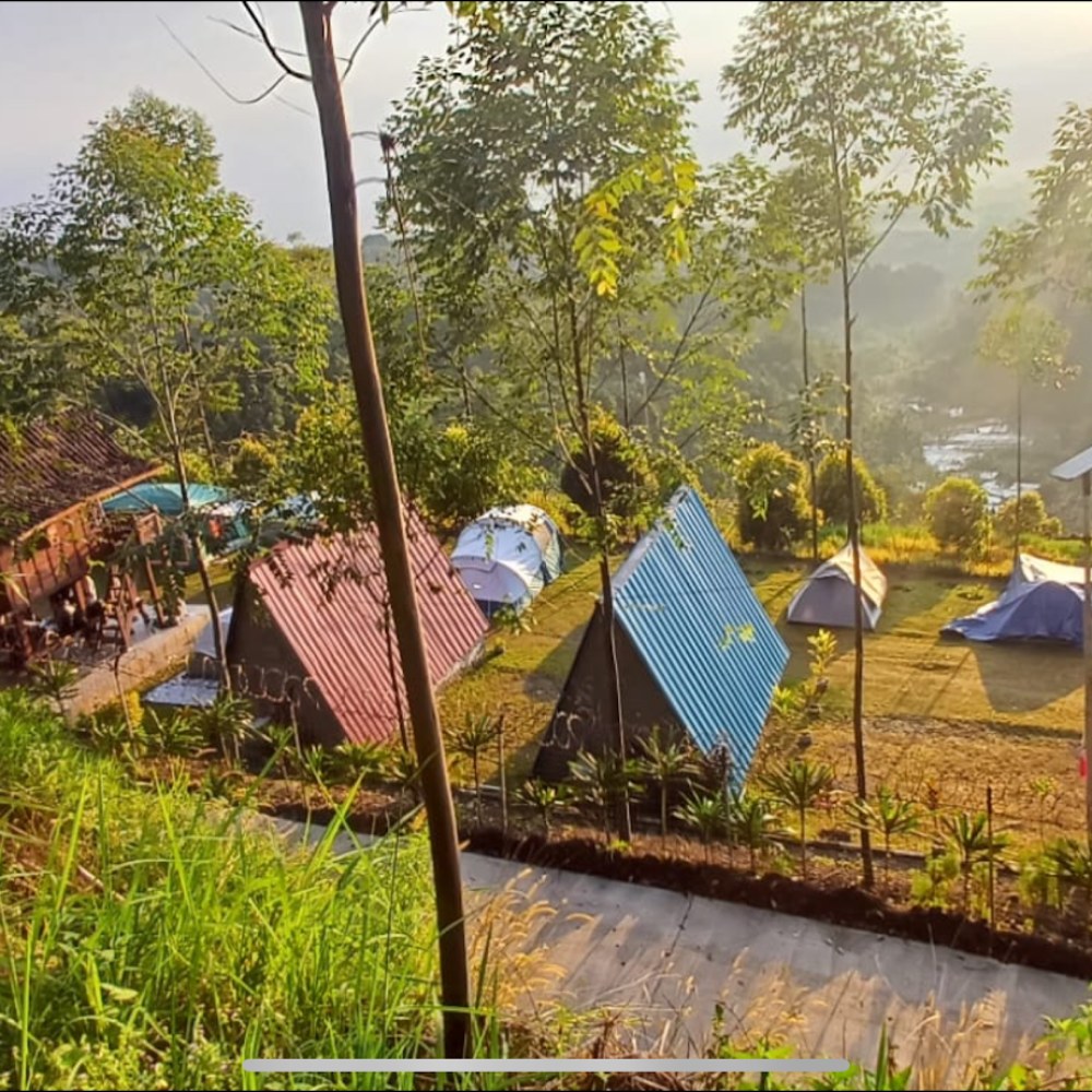 Theo glamping house