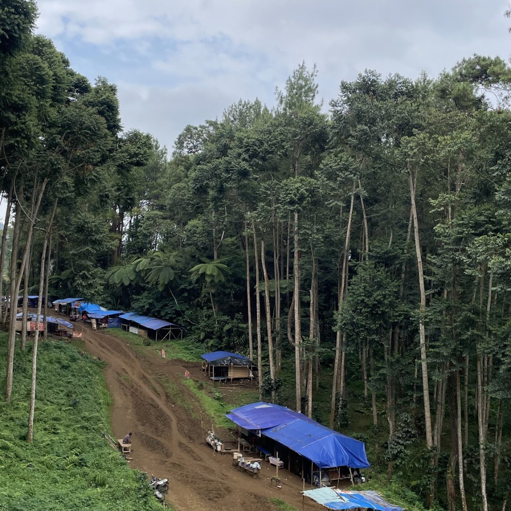 Basecamp Gunung Luhur Sukamakmur, Jonggol