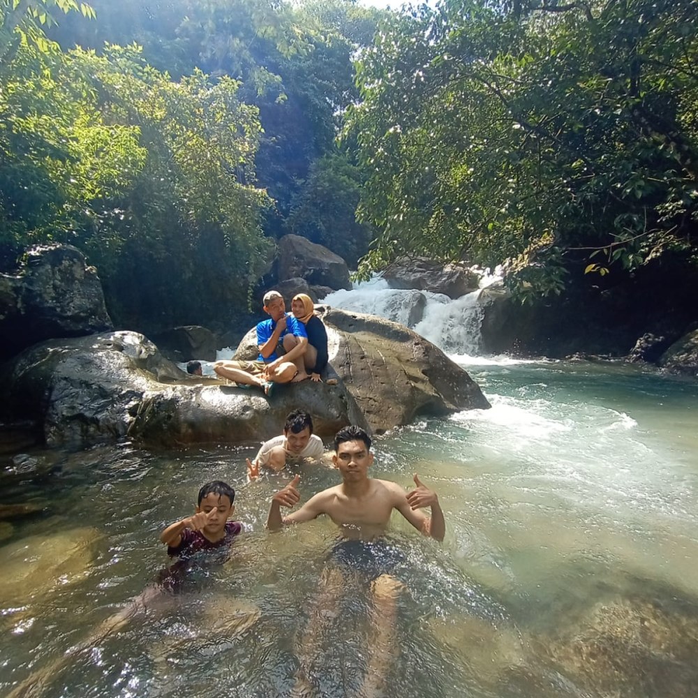 Curug Leuwi Hejo Sentul/Jonggol