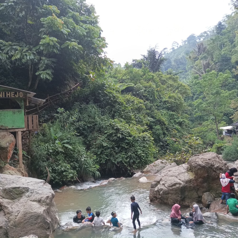 POS CURUG HEJO JONGGOL