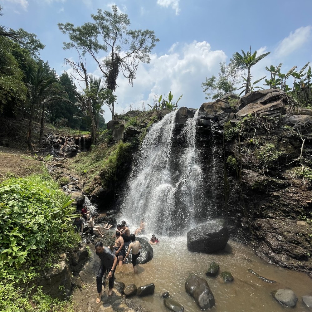 Pintu masuk Curug aman