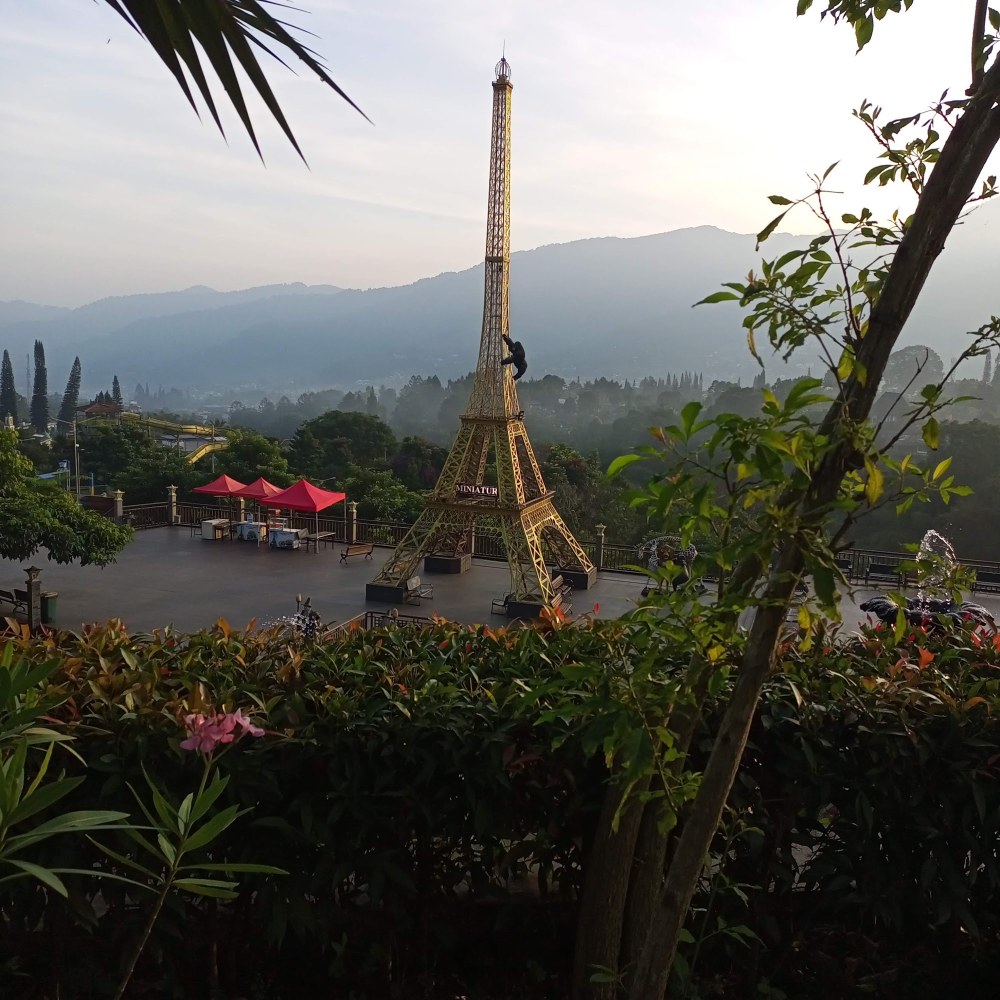 Menara Eiffel