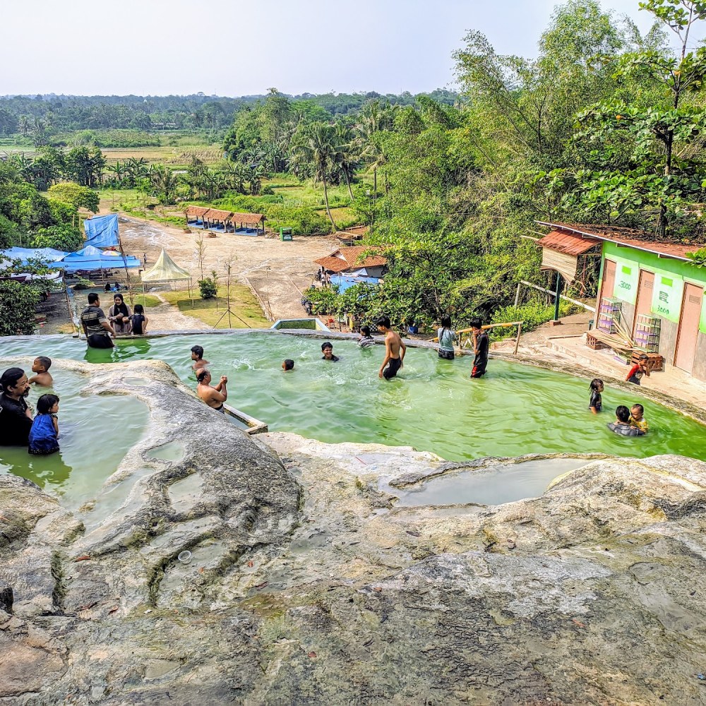 Tirta aguna gunung panjang