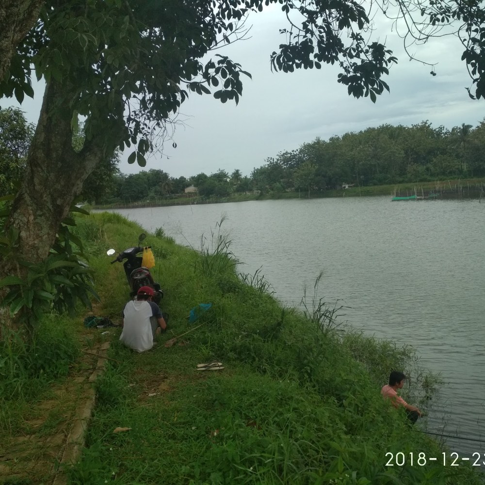 Taman Danau Telaga Kahuripan