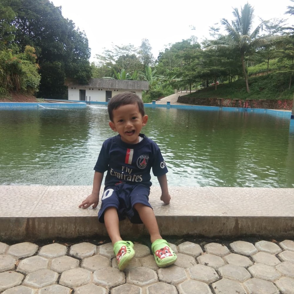 Kolam Renang Darunnajah
