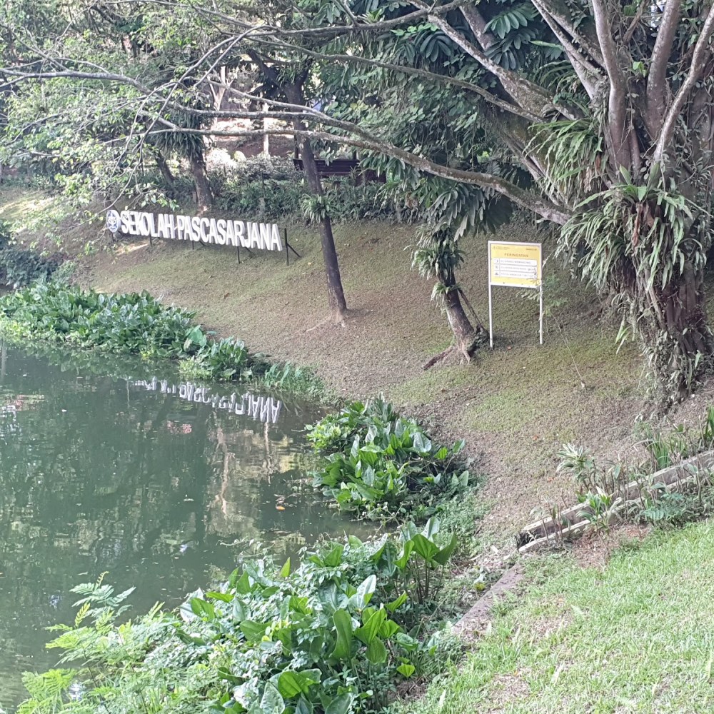 Taman Gedung Pascasarjana IPB