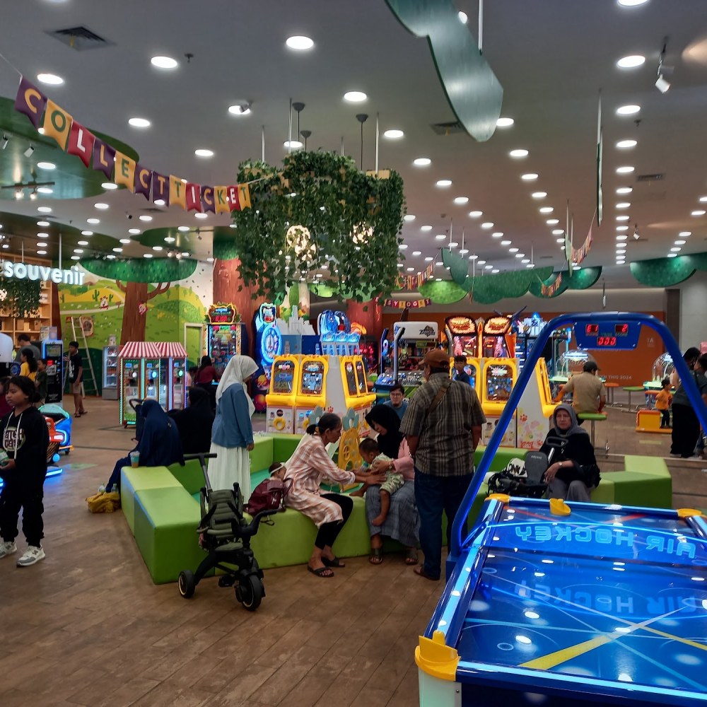 Molly Fantasy Living World Kota Wisata Cibubur