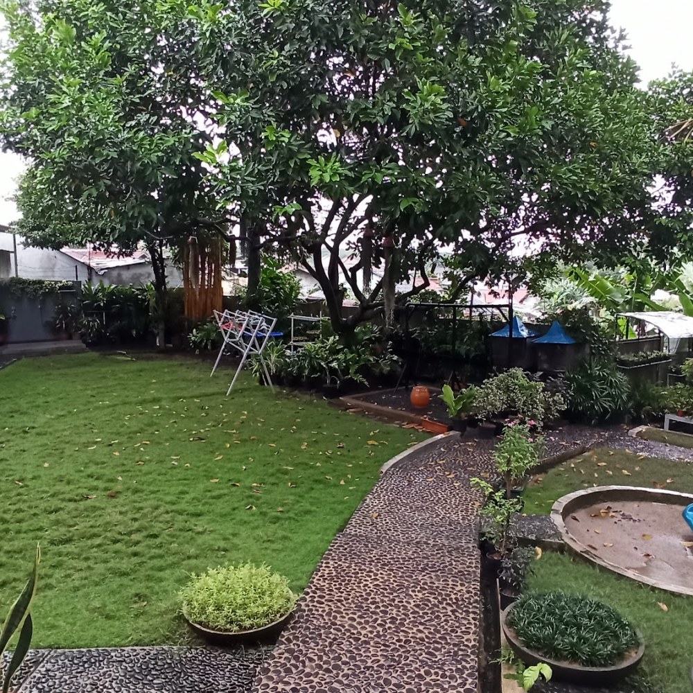 Pintu Samping Nursery