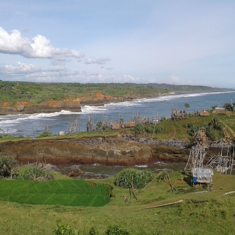 Pantai Cicaladi