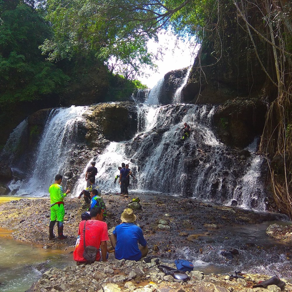 Wisata alam Curug Ciminyak