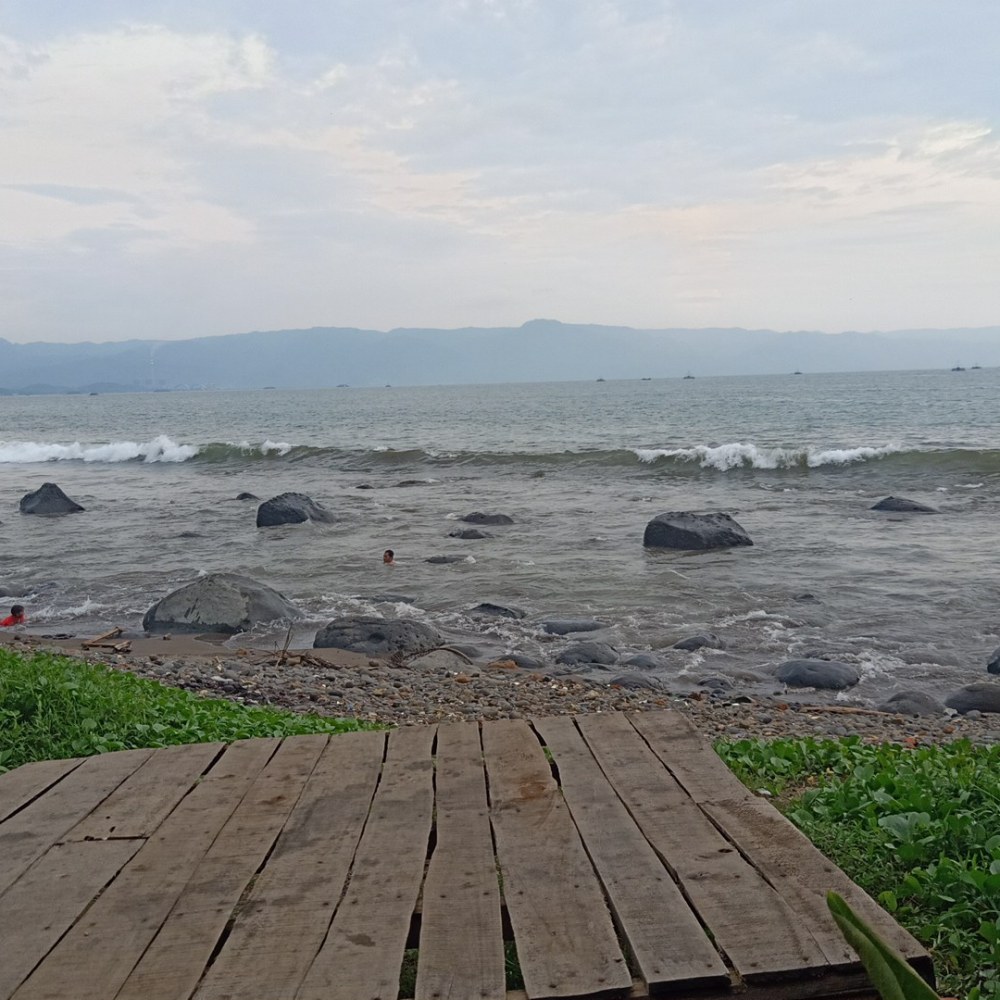 Pantai Cempaka Ratu