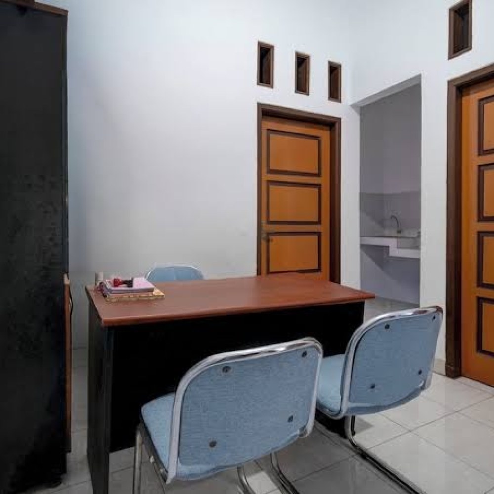 Hotel O 94843 Syariah Hj. Lilis Sukabumi