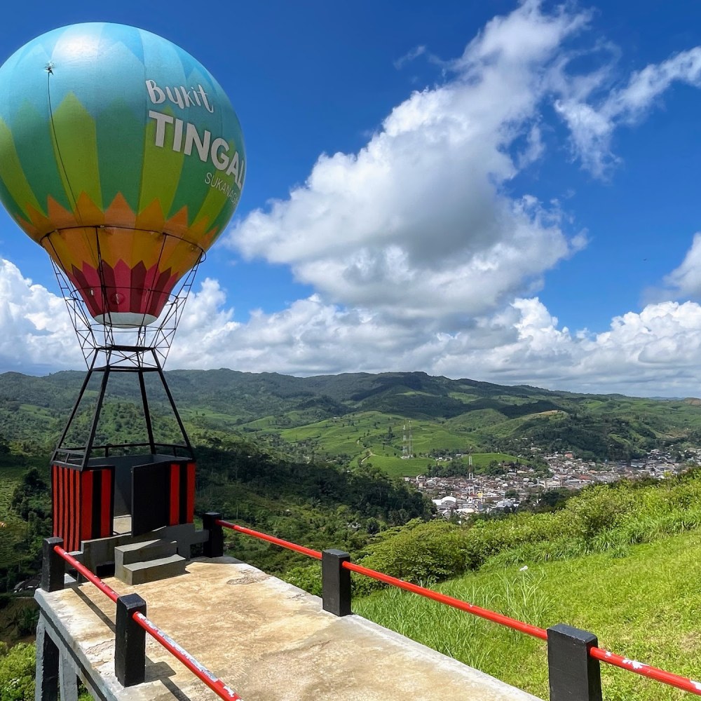 Wisata Bukit Tingalieun Sukanagara Cianjur Selatan