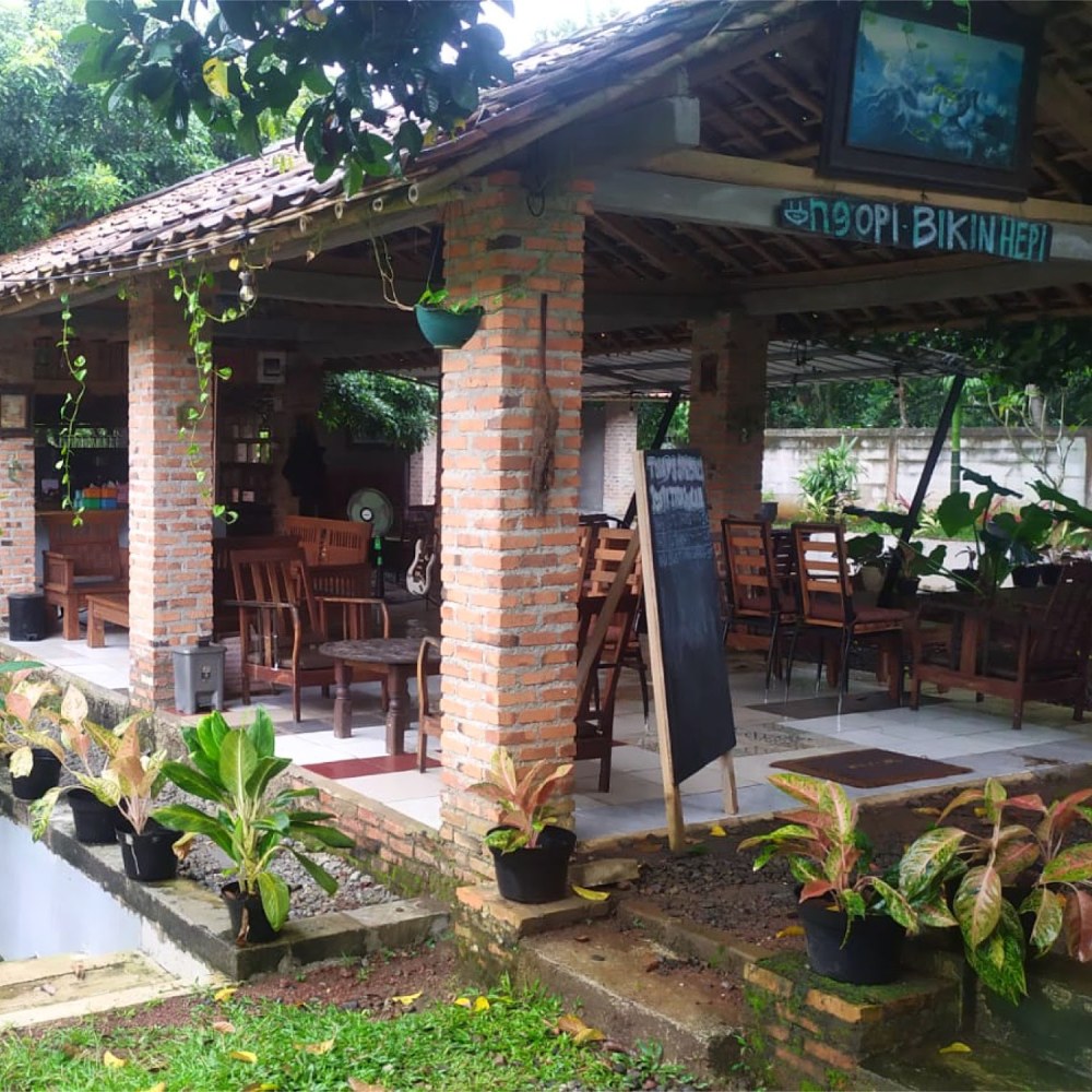 Kopi Tiga Kolam